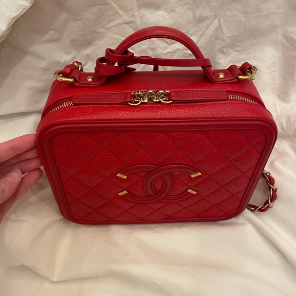 Chanel - Picture 4 of 9